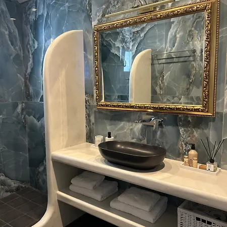 Apartmán Aegean Pearla Boutique Houses-private Jacuzzi & Perks *