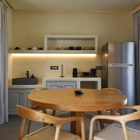 Apartmán Aegean Pearla Boutique Houses-private Jacuzzi & Perks *