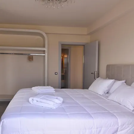 Apartmán Aegean Pearla Boutique Houses-private Jacuzzi & Perks