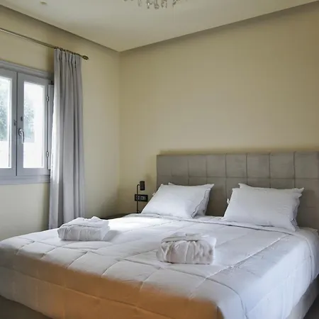 Aegean Pearla Boutique Houses-private Jacuzzi & Perks